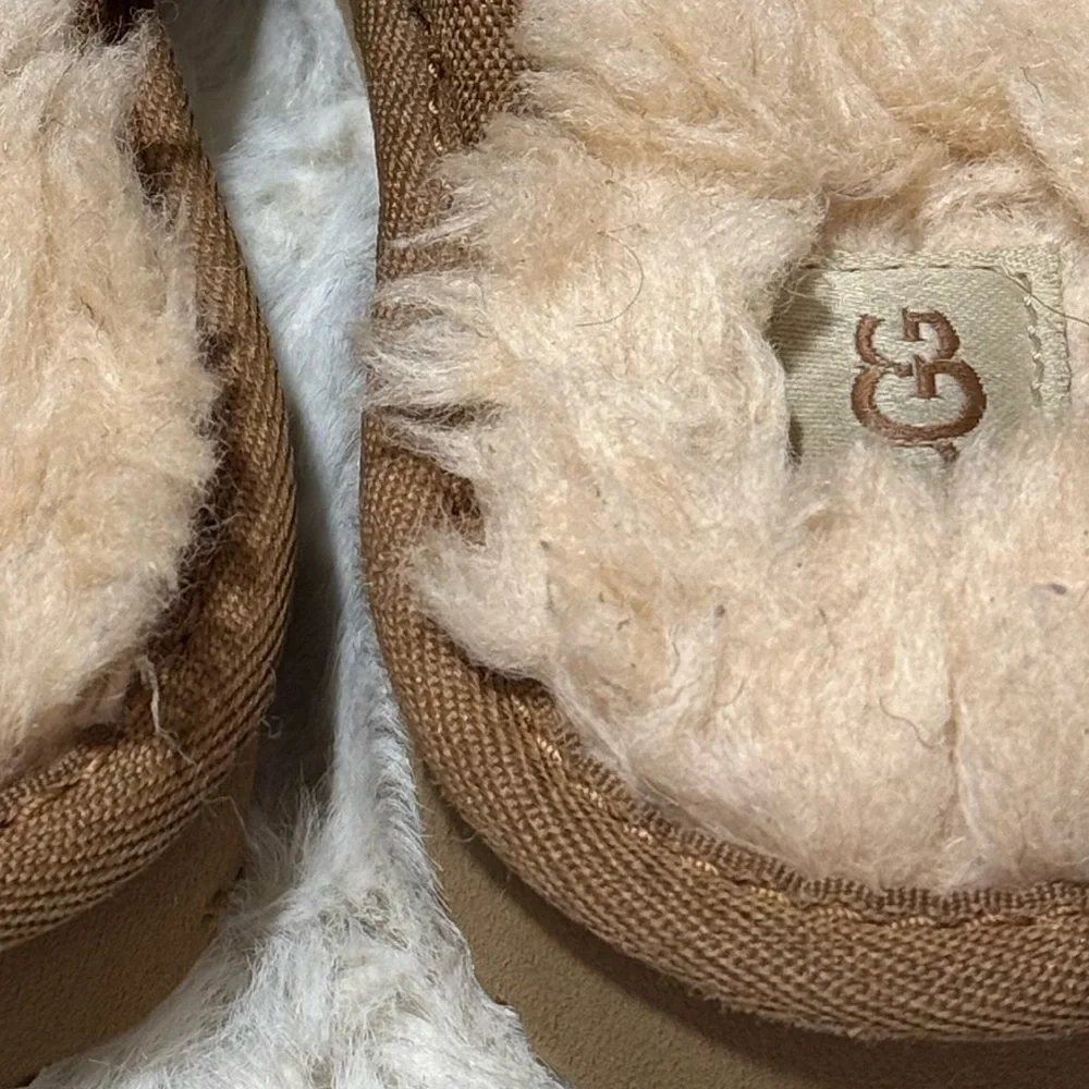 UGG Keegan Slipper Kids Size 13 M Chestnut, PreOwned